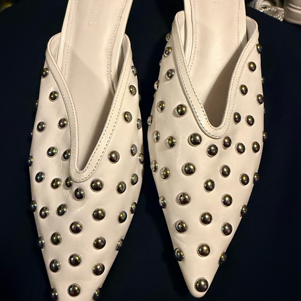 Steve Madden Studded White Women's Mules SZ 10 (New)